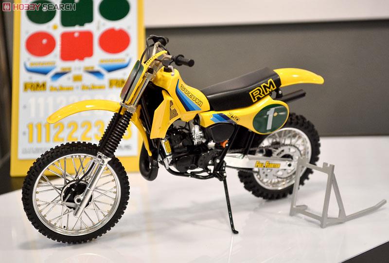 スズキ RM250 モトクロッサー (プラモデル) - ホビーサーチ カーモデル