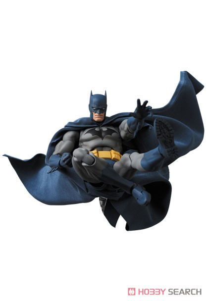 MAFEX No.105 BATMAN(バットマン) `HUSH` (完成品) - ホビーサーチ