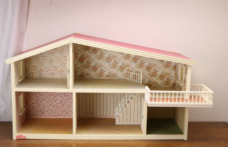 Lundbyドールハウス/Sweden【バルコニー付き】 -ミニチュア家具の通販