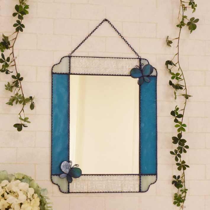 ステンドグラスの壁掛け鏡 幸せを呼ぶ蝶【Papillon Bleu】 | 照明と