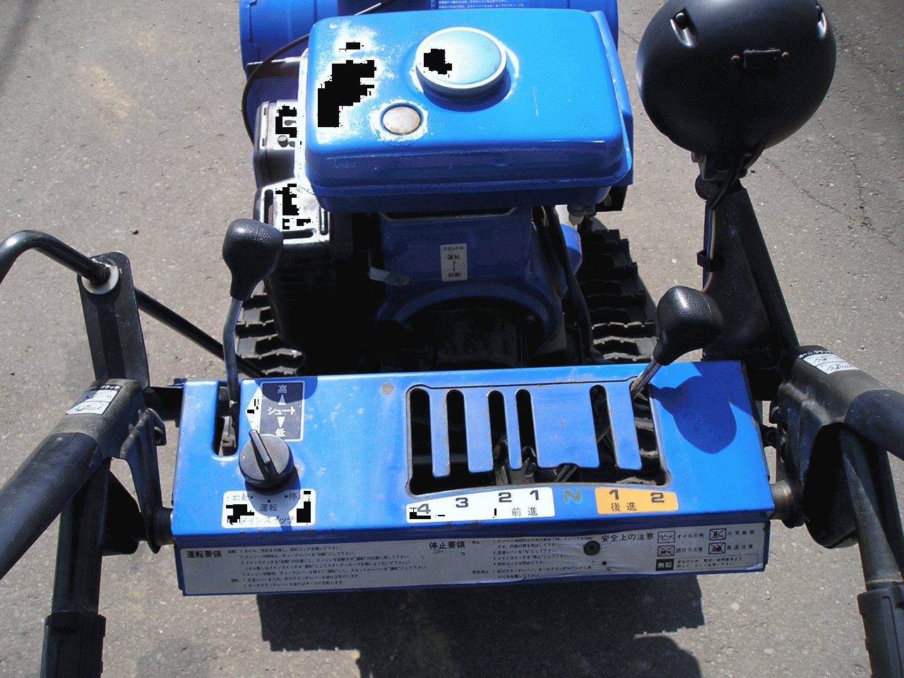 除雪機 ヤマハ 6馬力除雪機 YSM－660 使いやすい大きさです｜除雪だ