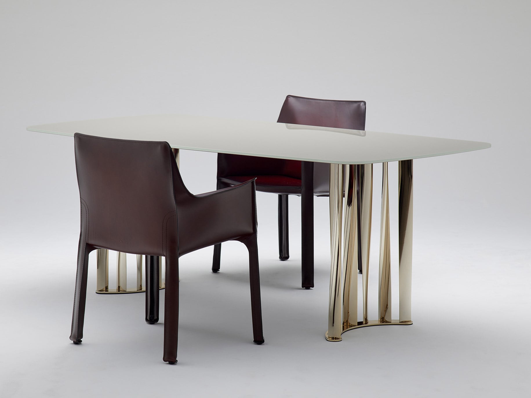 475 BOBOLI（ボボリ テーブル） Cassina | カッシーナ・イクスシー