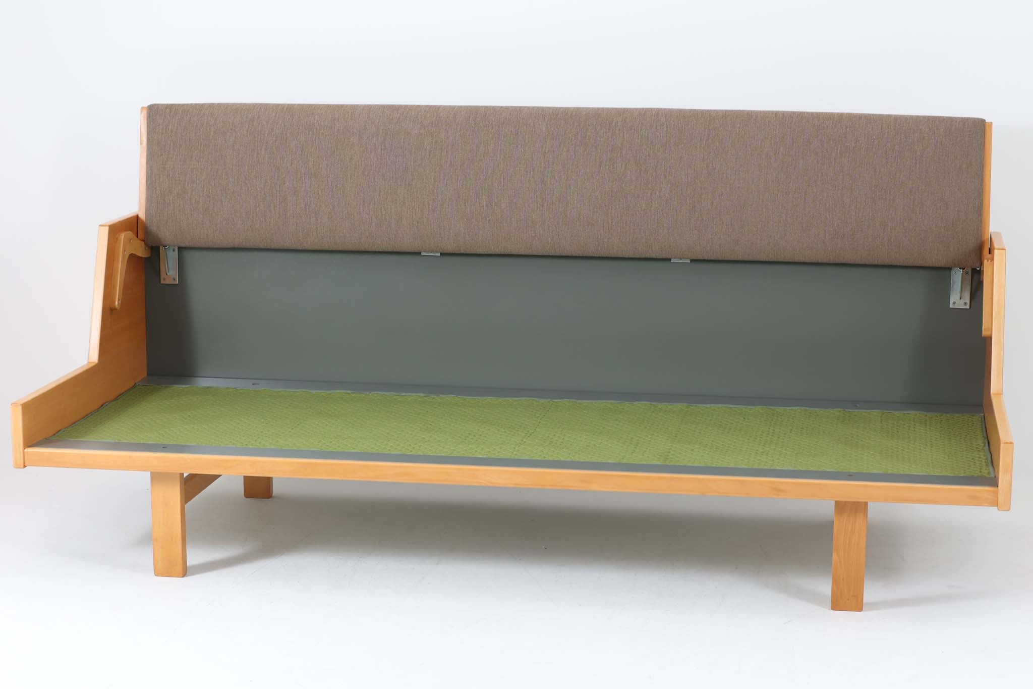 Hans J.Wegner(ハンス・J・ウェグナー) GE258 デイベッド ビーチ材