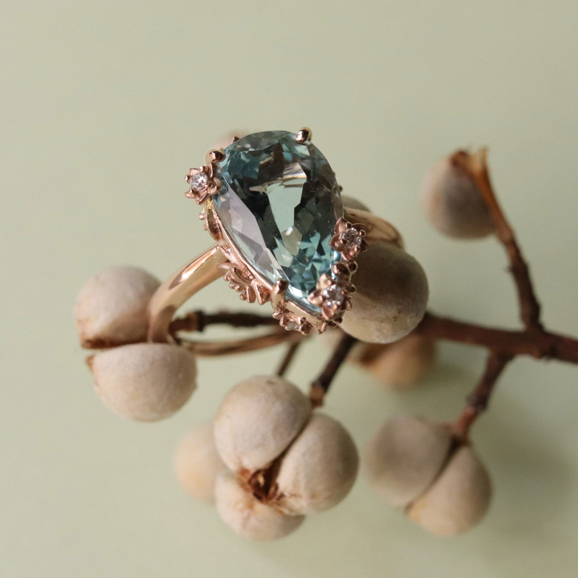 K18ピンクゴールドアクアマリンリング – 宝石修飾工房波多ゑ