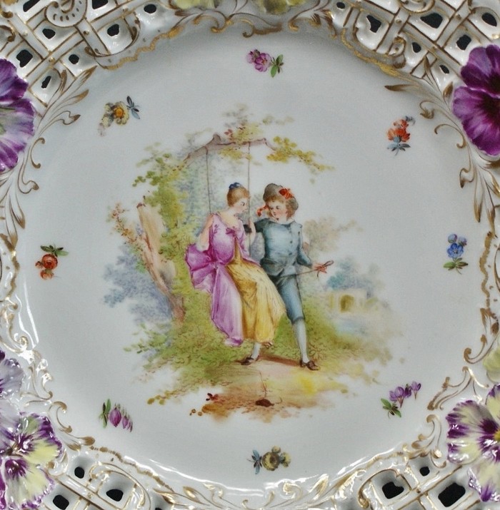 ドレスデン磁器 パンジー文透かし絵皿 - アンティック 姉妹社