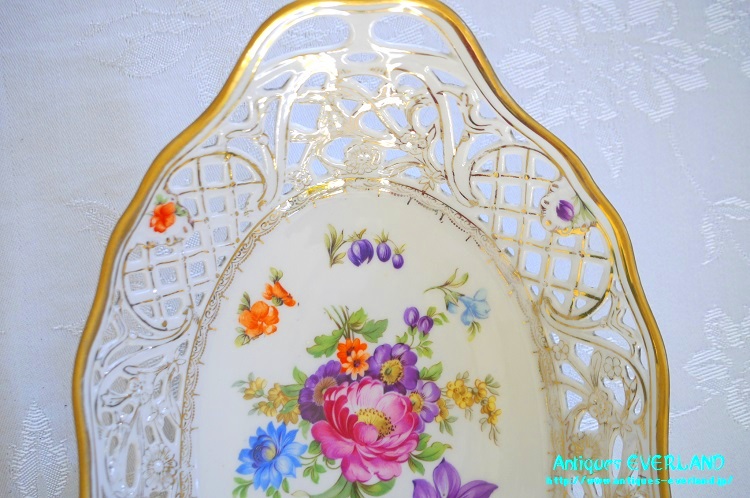 ドレスデン シューマン オープンワーク バスケット サクソンフラワー