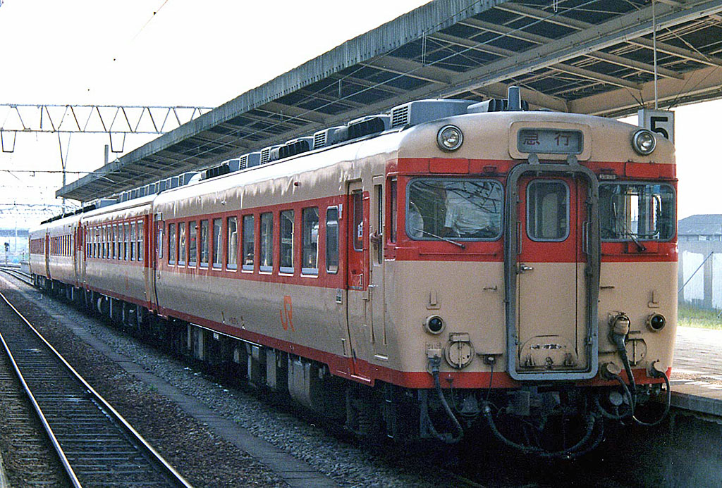 キハ58形画像ファイル一覧 [AGUI NET]