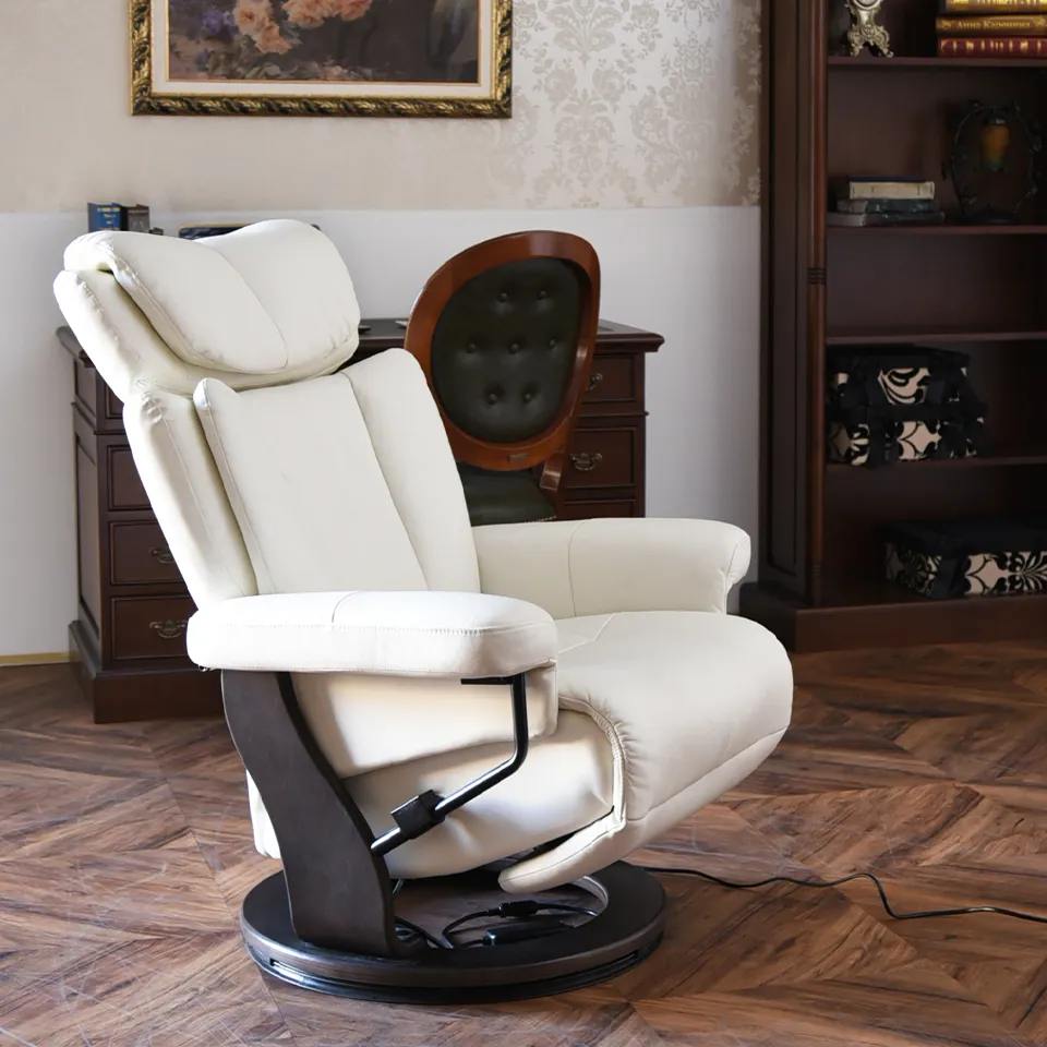 早く売りたいので格安です！ 早いも勝ち！ホワイトリクライニング