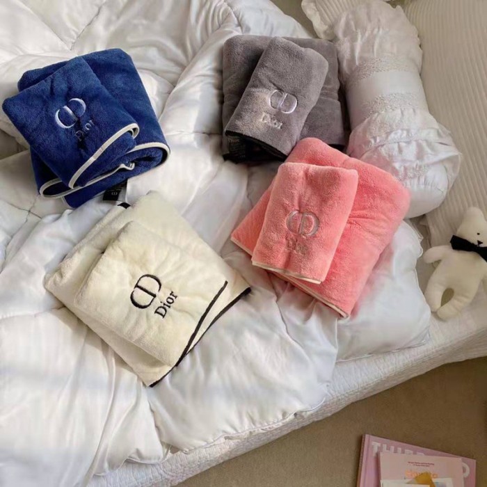 ハイブランドディオールファッションタオル高級感コットン 肌に優しい