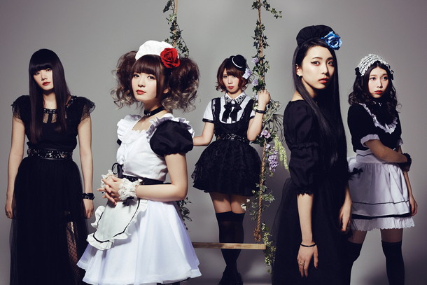 メイド服でロックするBAND-MAID “世界征服”に向けメキシコでお給仕