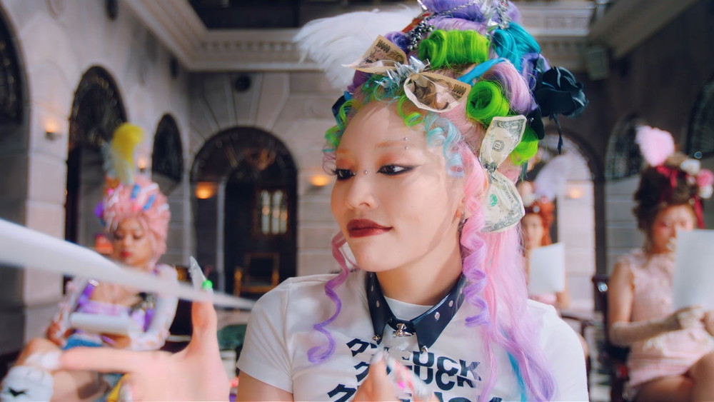 ちゃんみな、“貴族ギャル”達が壮絶なスクールバトルを繰り広げる「B級