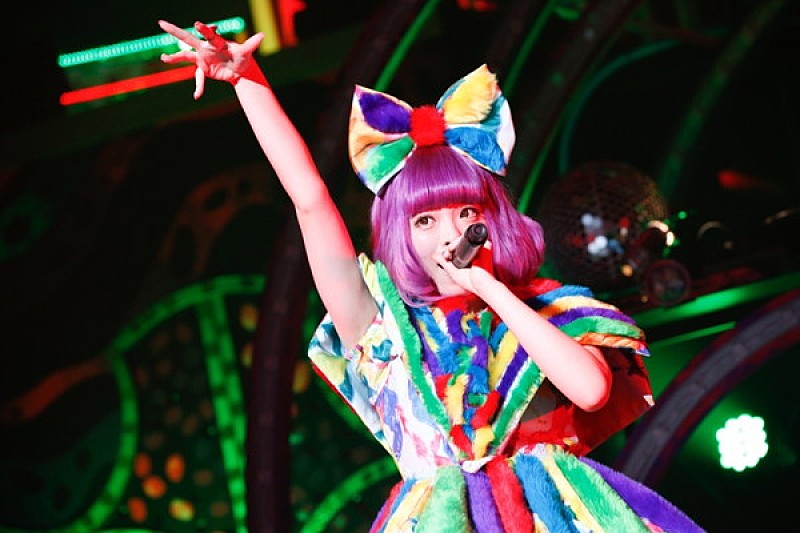 きゃりーぱみゅぱみゅ 全国ホールツアーがスタート、これまでと一味