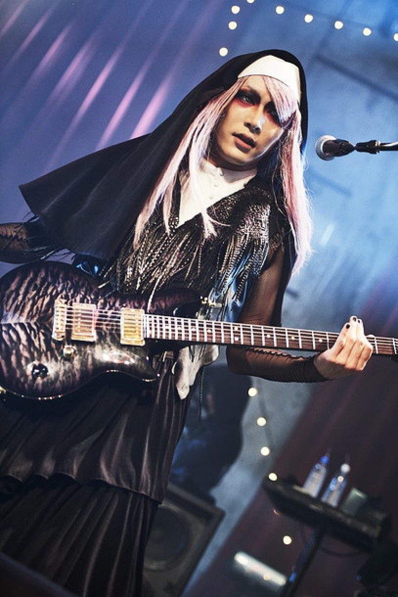 the GazettE 2極の顔を存分に見せたハロウィンの夜。共に祝い、舞い