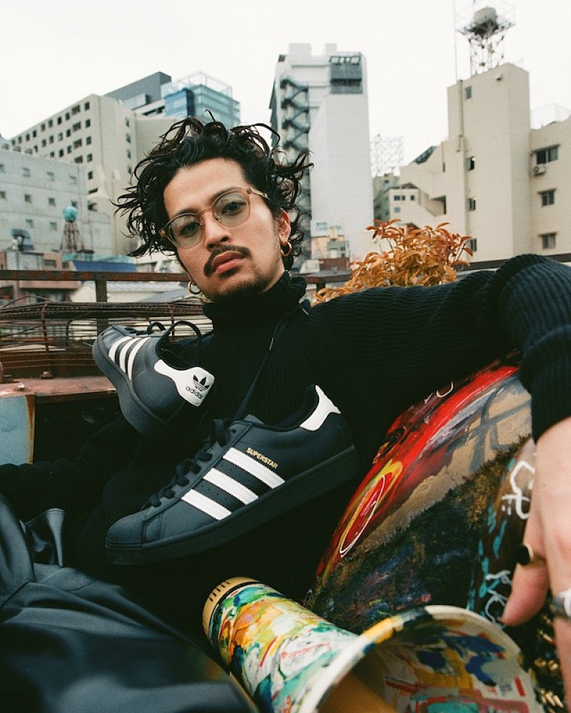 King gnu常田大希がadidasのブランドアンバサダーに就任 | Daily News