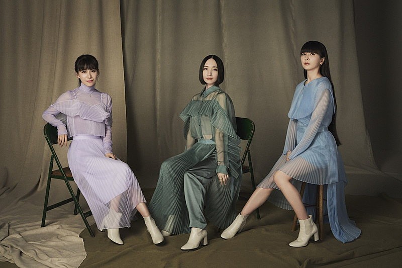Perfumeのファッションプロジェクト「Perfume Closet」第9弾、“月の