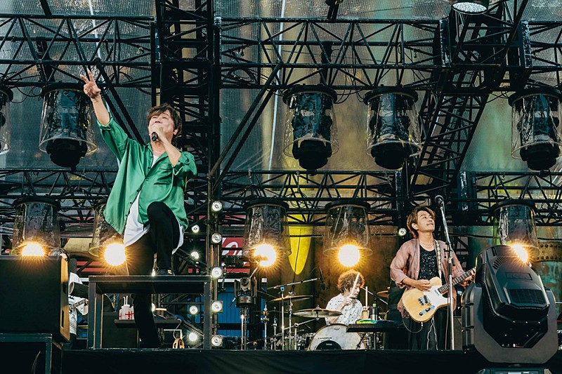 ライブレポート＞ポルノグラフィティ、灼熱のハマスタで感謝の祝杯を