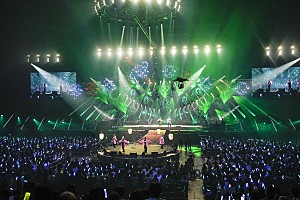 THE ALFEE「歩みを止めないでよかった！」お祭りモードで駆け抜けた