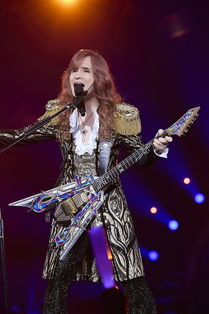 THE ALFEE、恒例の夏イベント開催 バンドにおけるコンサート本数記録