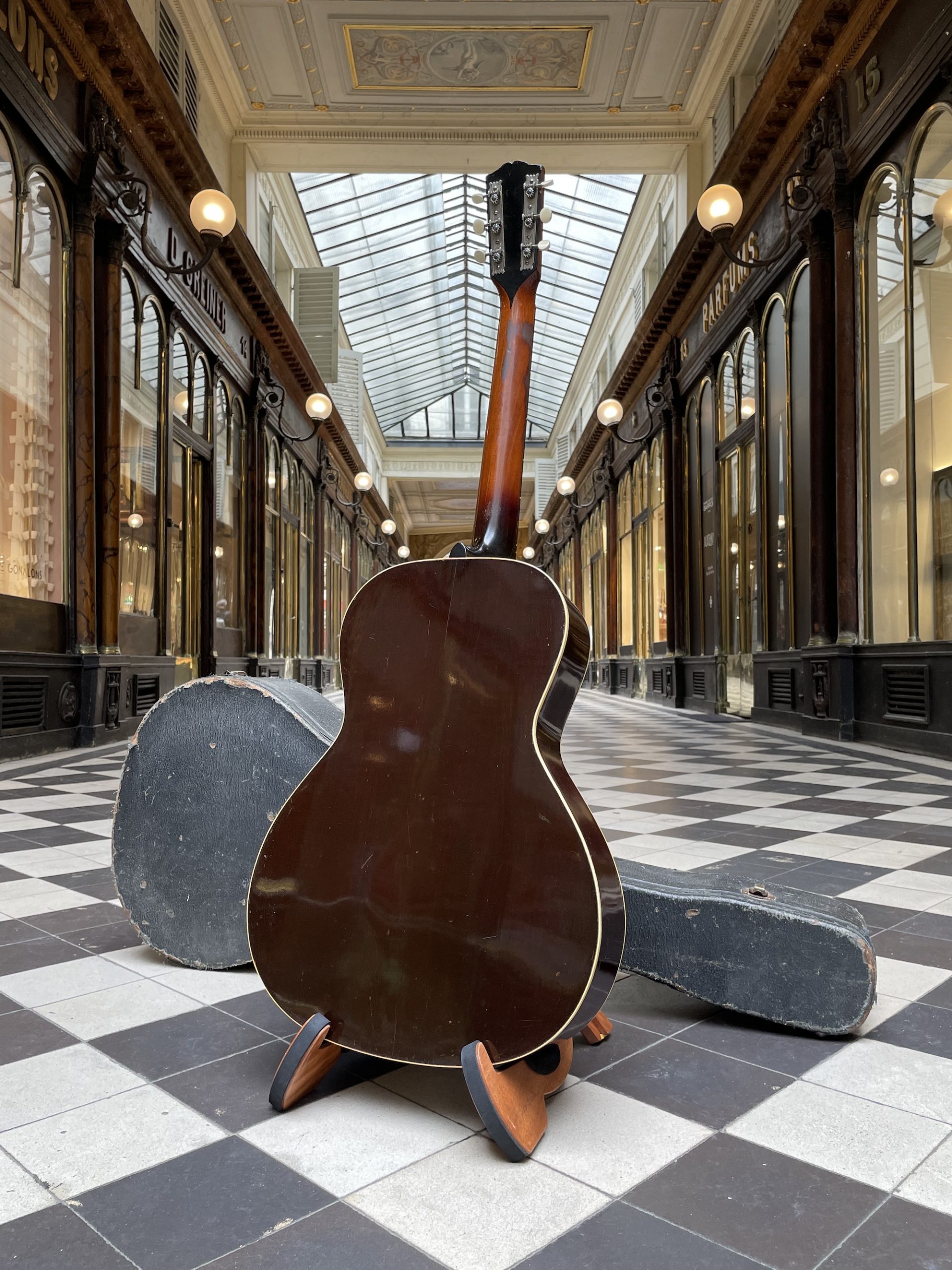 GIBSON L-30 c.1936 - Galerie Casanova