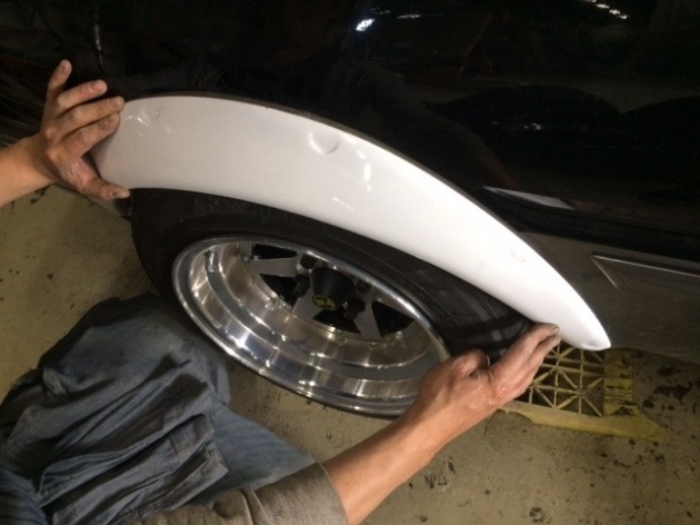 AE86オーバーフェンダー取り付け｜｜ランドクルーザー（ランクル