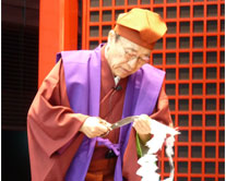 猿まわし・紙切り・講談・浪曲など日本の伝統芸 | 大道芸人派遣【桃