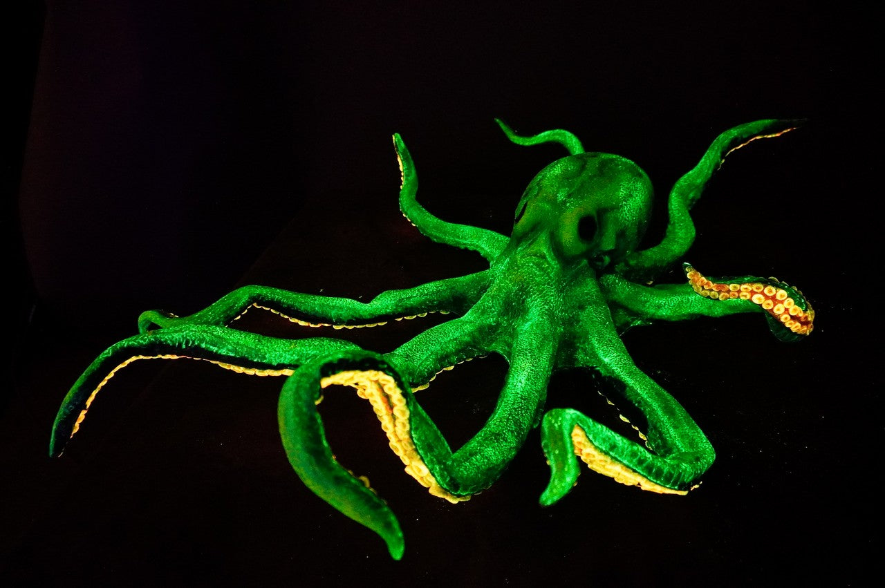 4ft Blacklight Glow Octopus – Dapper Cadaver Props