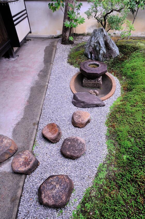 昭和の作庭家・重森三玲の庭園美術館 - 「風景」をつくるガーデニング術