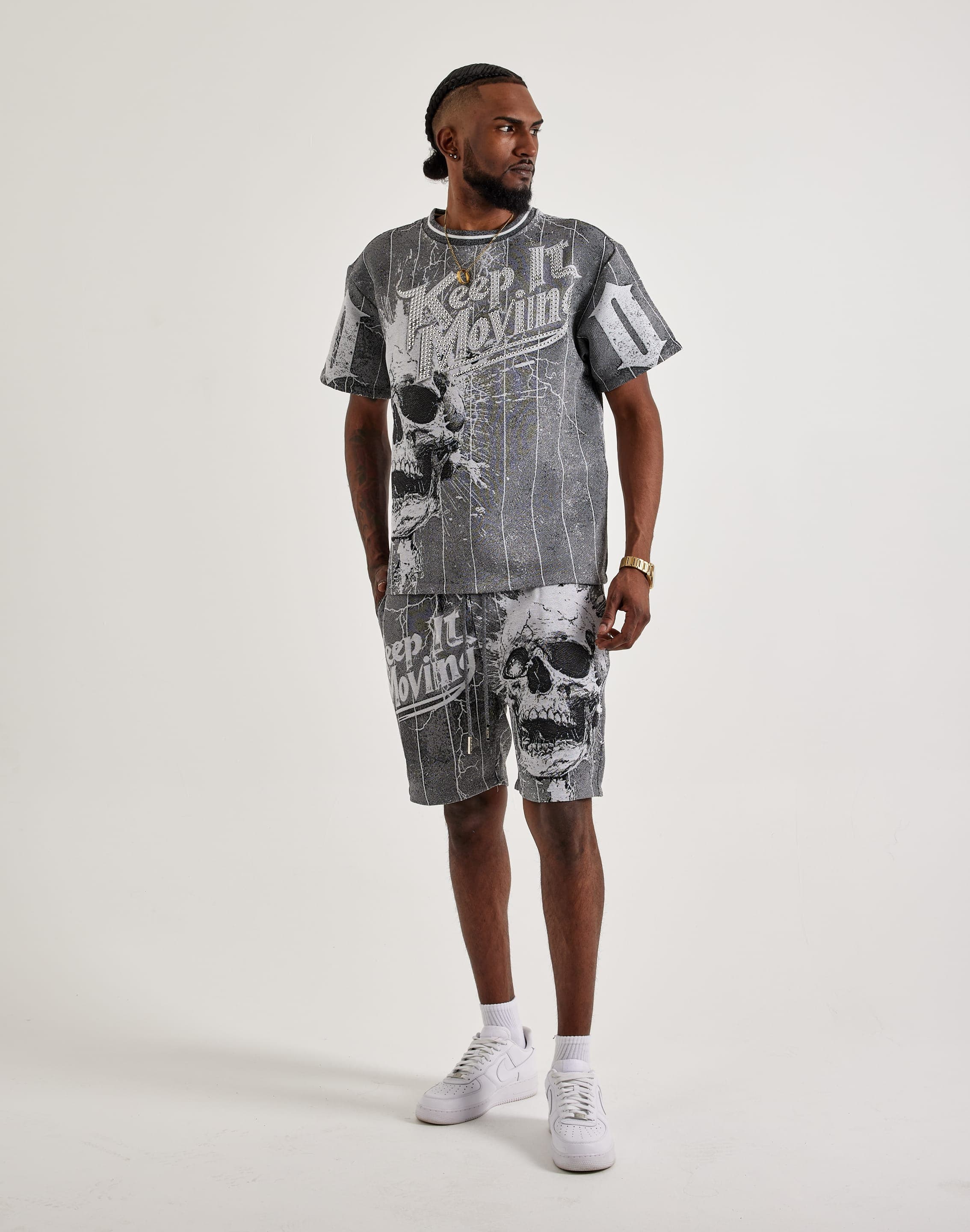 Majestik Keep It Moving Tapestry Shorts – DTLR