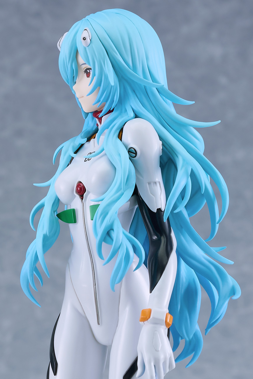 マックスファクトリーから「綾波レイ」が色分け済みのプラスチック