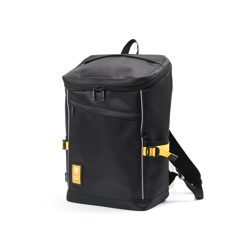 EVANGELION x MOUSTACHE】スクエアリュック/渚カヲル: ファッション