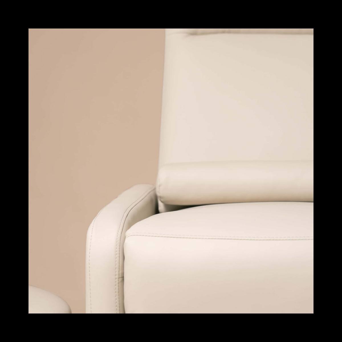 GANA】電動リクライニングチェア シエロplus＜ヌードベージュ＞の通販