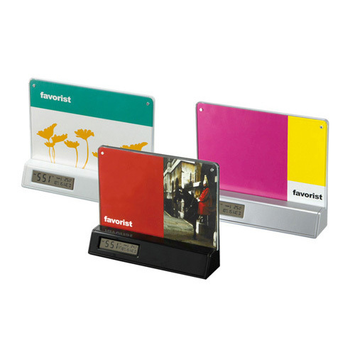 ノベルティ・販促品のフェイバリスト / フォトフレームクロック(白)