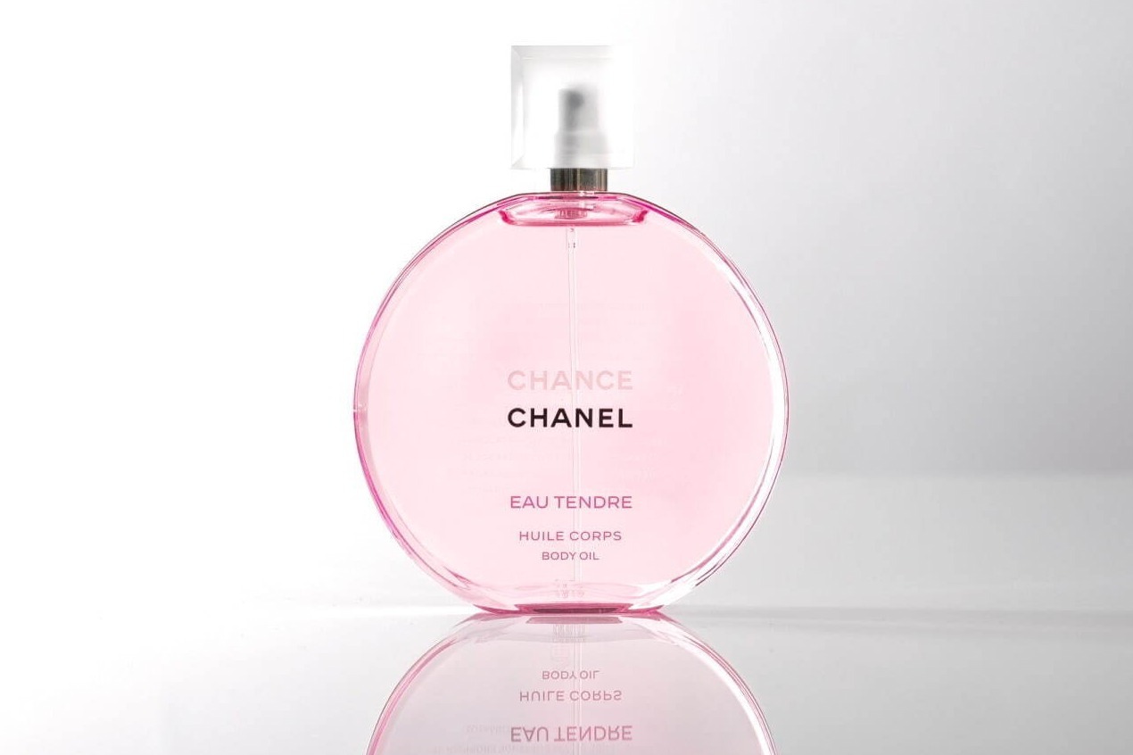 シャネル25年春コスメ、ピンクの「チャンス オー タンドゥル」にボディ