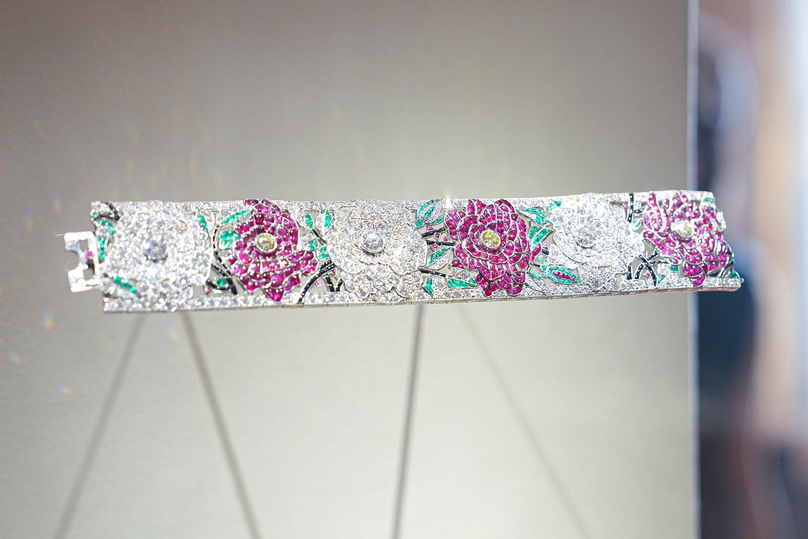 展覧会「永遠なる瞬間 ヴァン クリーフ＆アーペル」東京都庭園美術館で