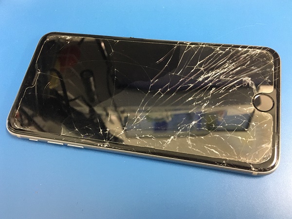 iPhone 6s Plus(A1687)チップ損傷によりタッチパネルが反応しない本体