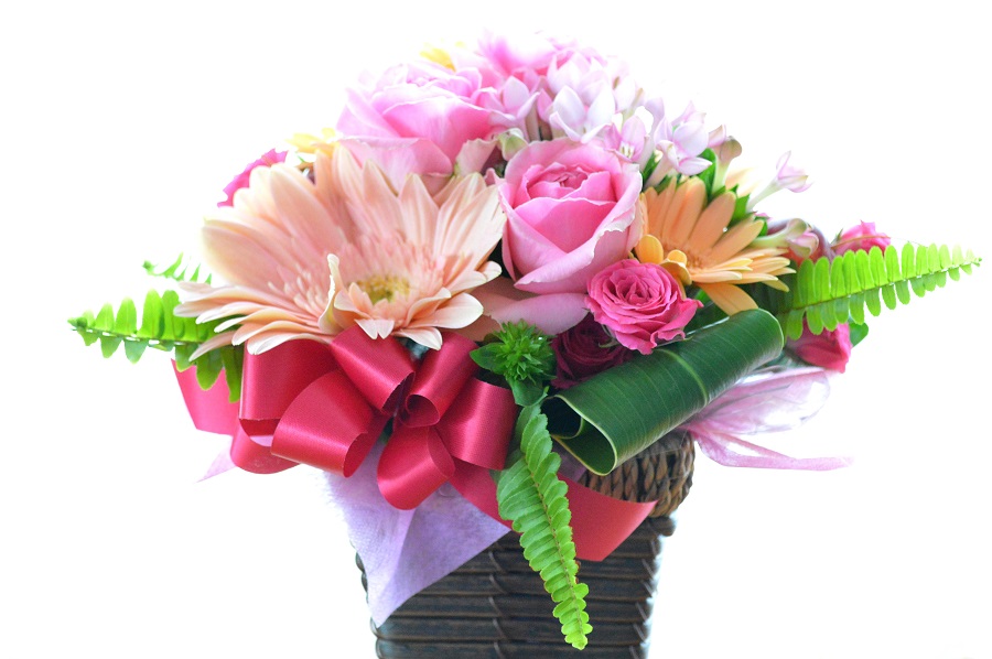 キュートなアレンジメント PinkSelect （バラとガーベラのフラワー