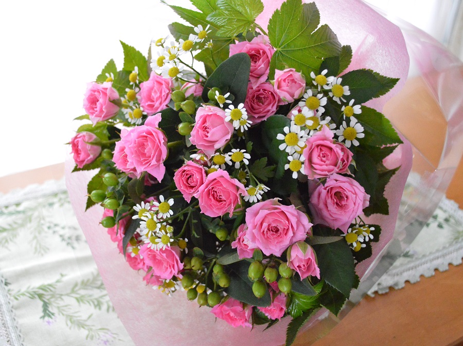 キュートなブーケ PinkSpray （スプレーバラの花束） ピンク系 誕生日