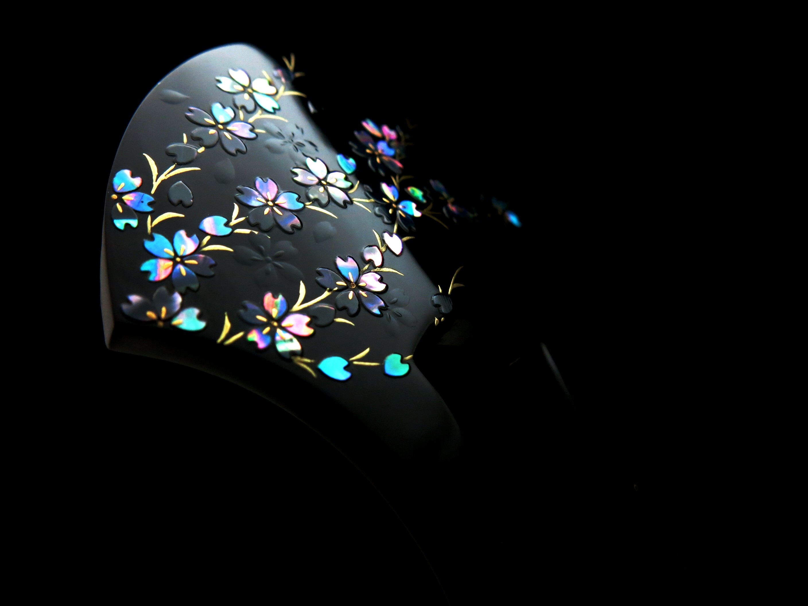 黒べっ甲夜桜螺鈿金蒔絵かんざし2019｜夜空に幻想的に映る桜