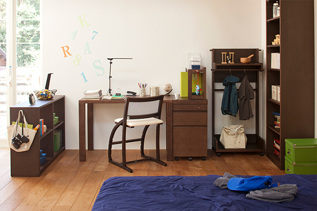 学習机・勉強机ならカリモク家具｜ボナシェルタ | 国産家具メーカーの