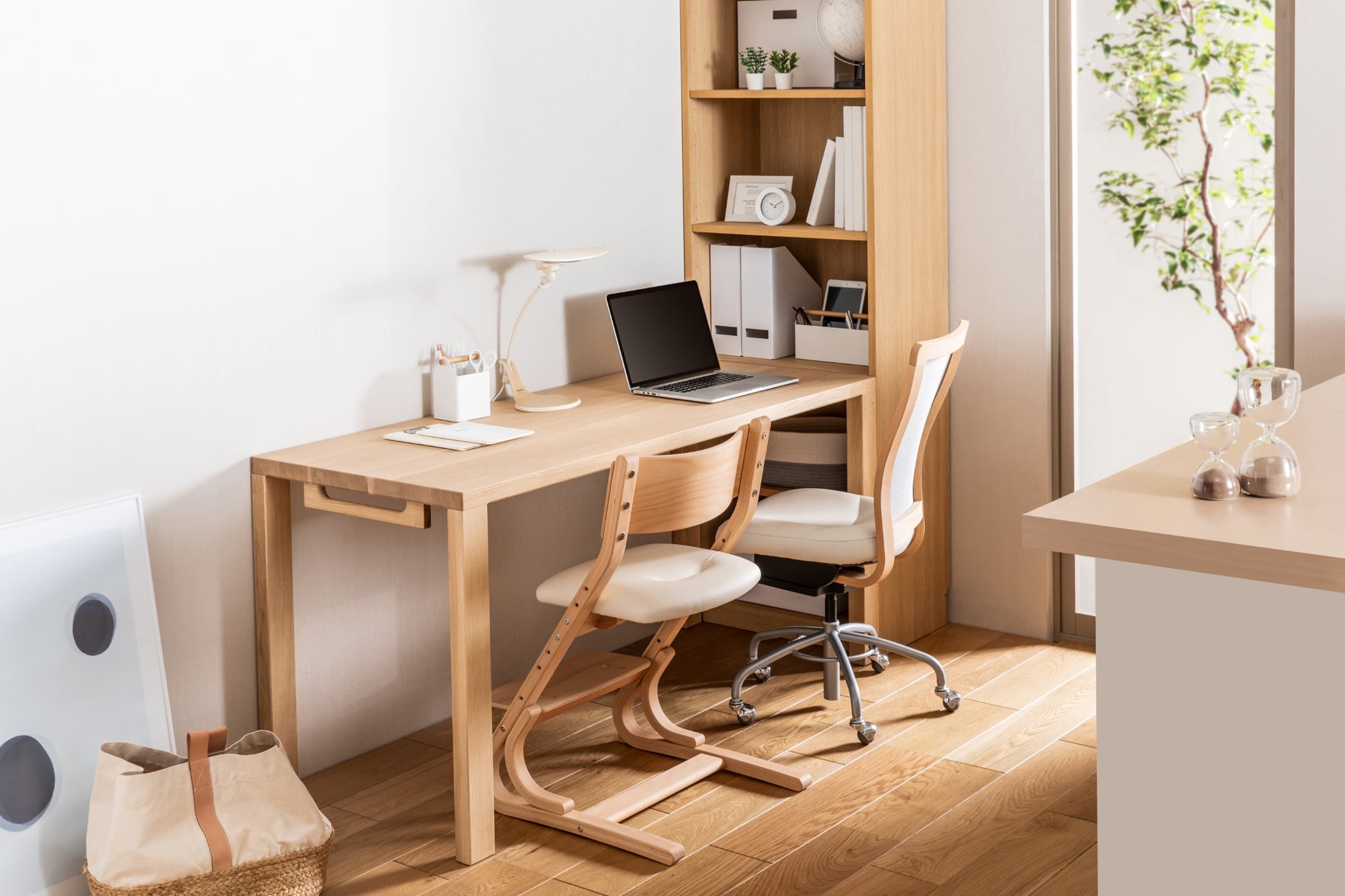 学習机／ボナシェルタ ｜暮らしで変わる家具選び｜【公式】カリモク