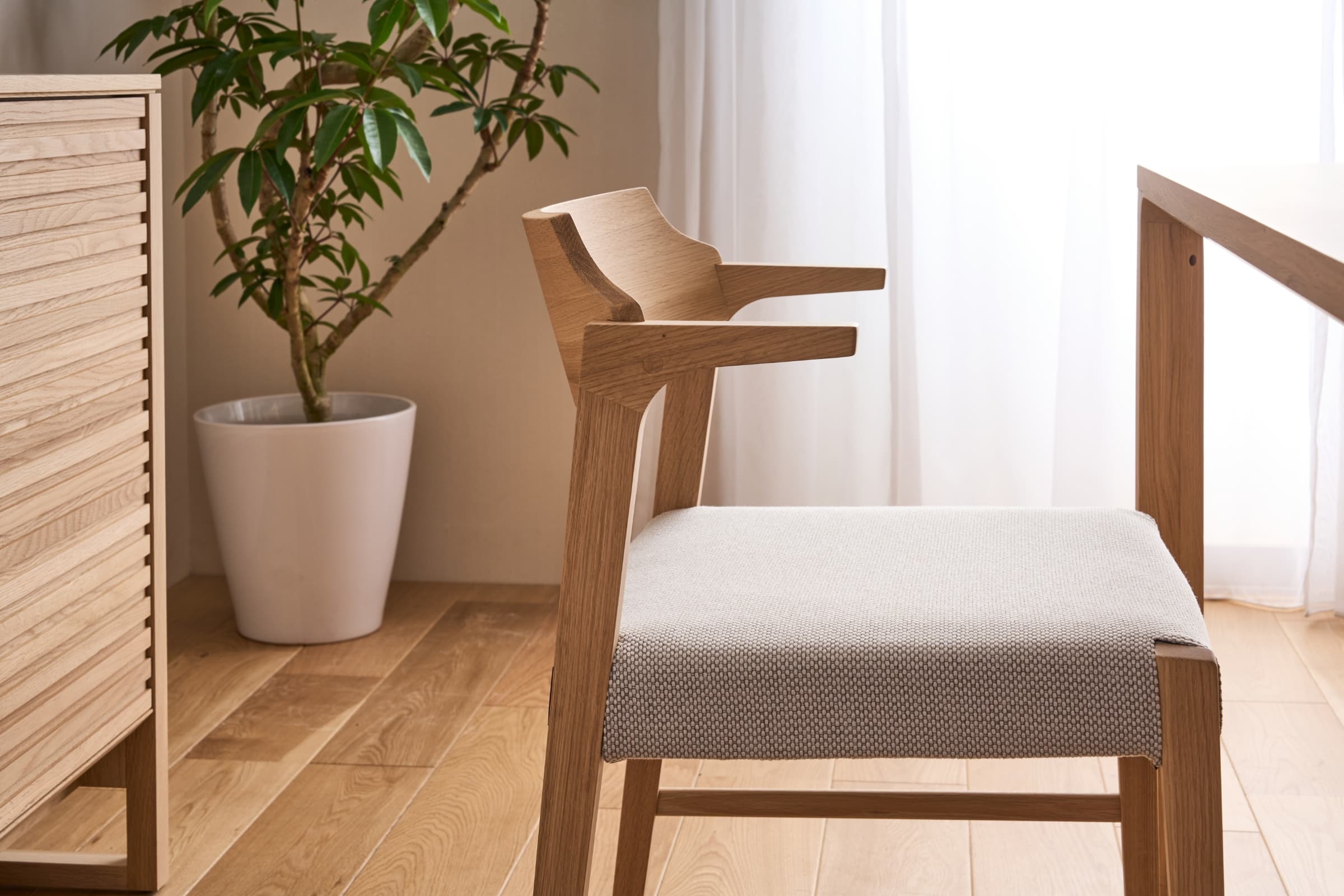 ダイニングチェア／CW38モデル ｜暮らしで変わる家具選び｜【公式