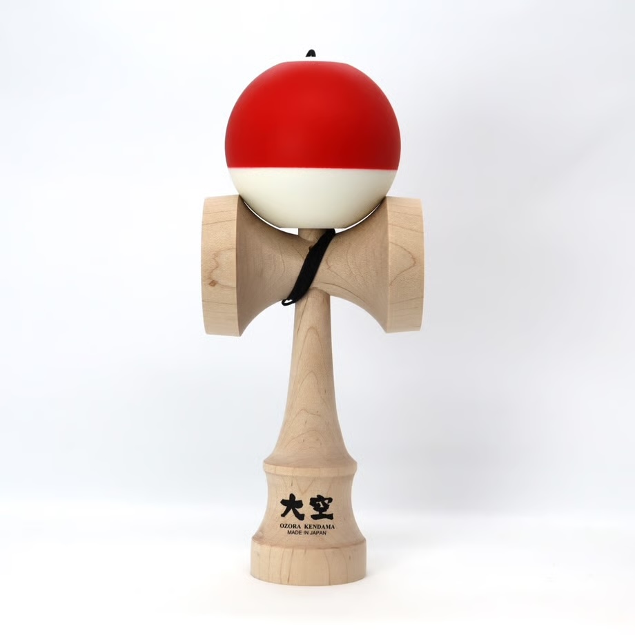 大空REShapeけん玉 | 山形工房 競技用けん玉「大空」 各種木工芸品