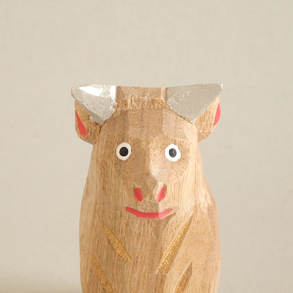 土井志清さんより 2021年の干支「丑」の一刀彫が届きました | お知らせ