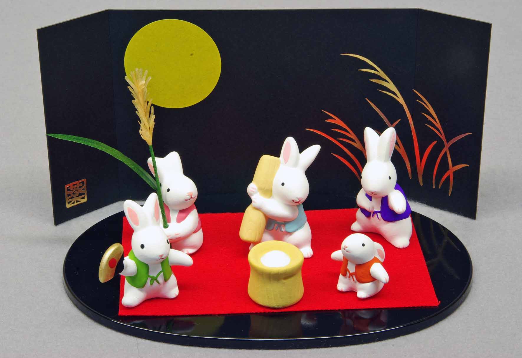 お月見置物 餅つきうさぎ 陶製