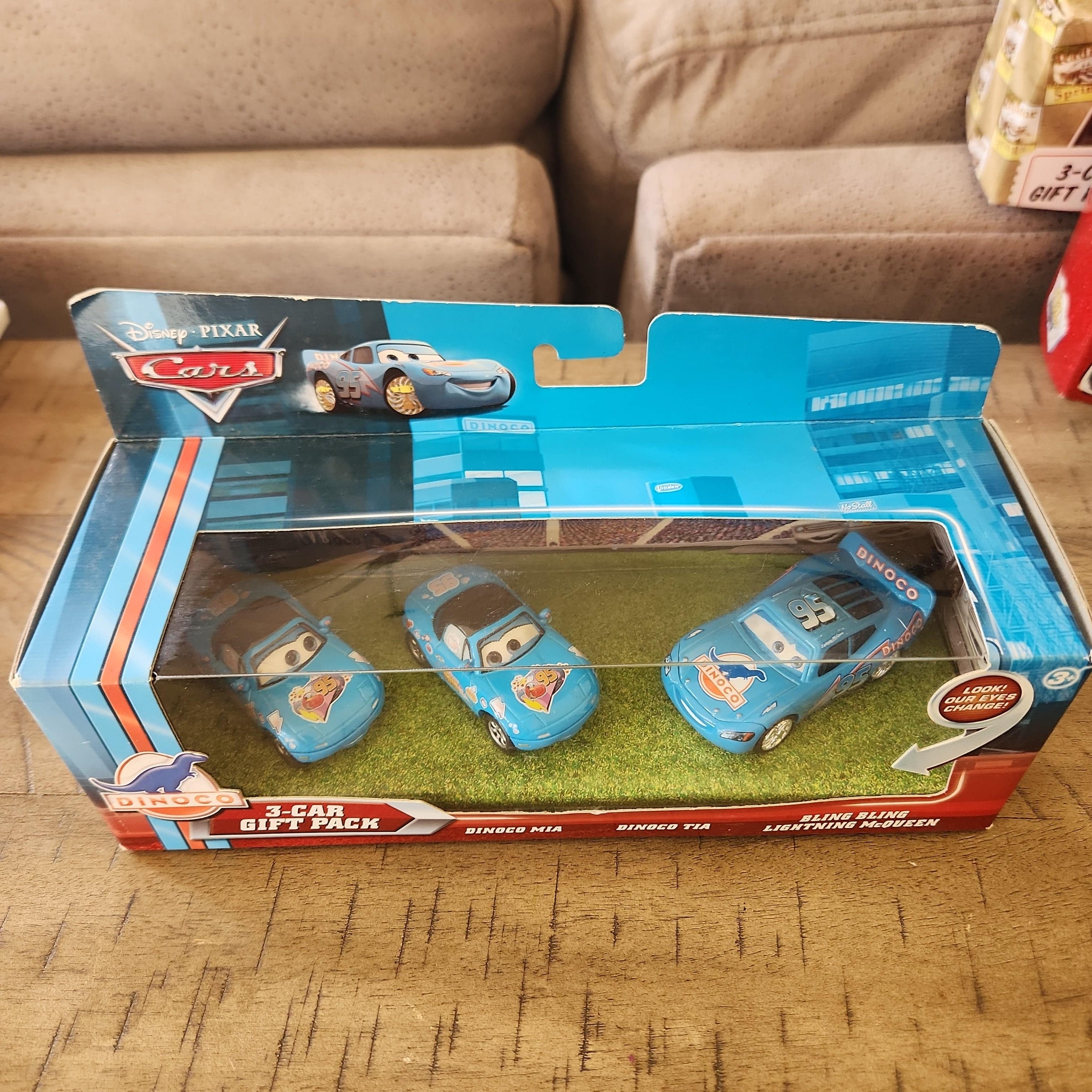 Disney Pixar Cars 3-Car Gift Pack Dinoco Mia Tia Bling Bling
