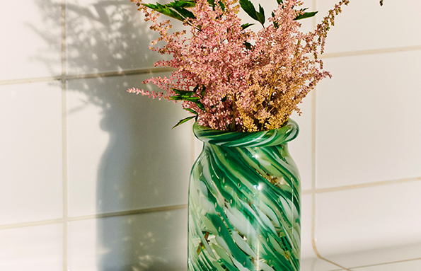 夏を装う、フラワーベース