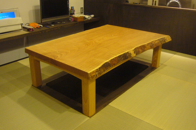栃（トチ）無垢一枚板 こたつ座卓：ダイニングテーブルや手作り家具の