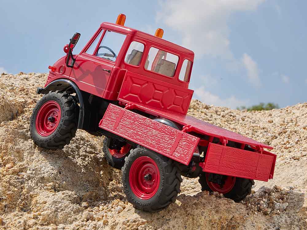 FMS 1:24 FCX24 Mercedes-Benz Unimog 421 RTR - RED – HeliDirect