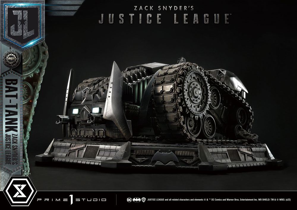 DC Universe: Bat-Tank Zack Snyder's Justice League Museum