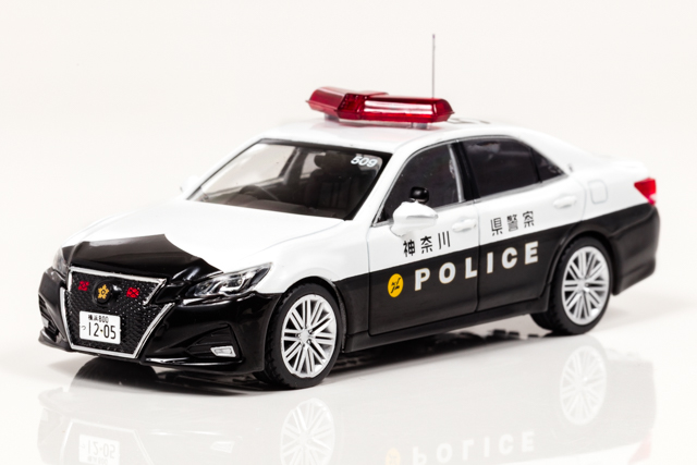 1/43 トヨタ クラウン アスリート (GRS214) 2017 神奈川県警察高速道路